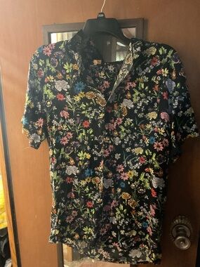 EMPYRE WOMAN Black Floral Button-Up Shirt